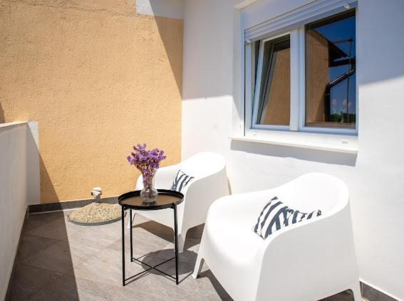 Laganini Apartman Rab Rab Town Ngoại thất bức ảnh